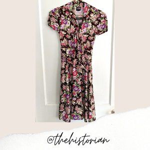 Retrolicious Workplace Perk Knit Floral Dress